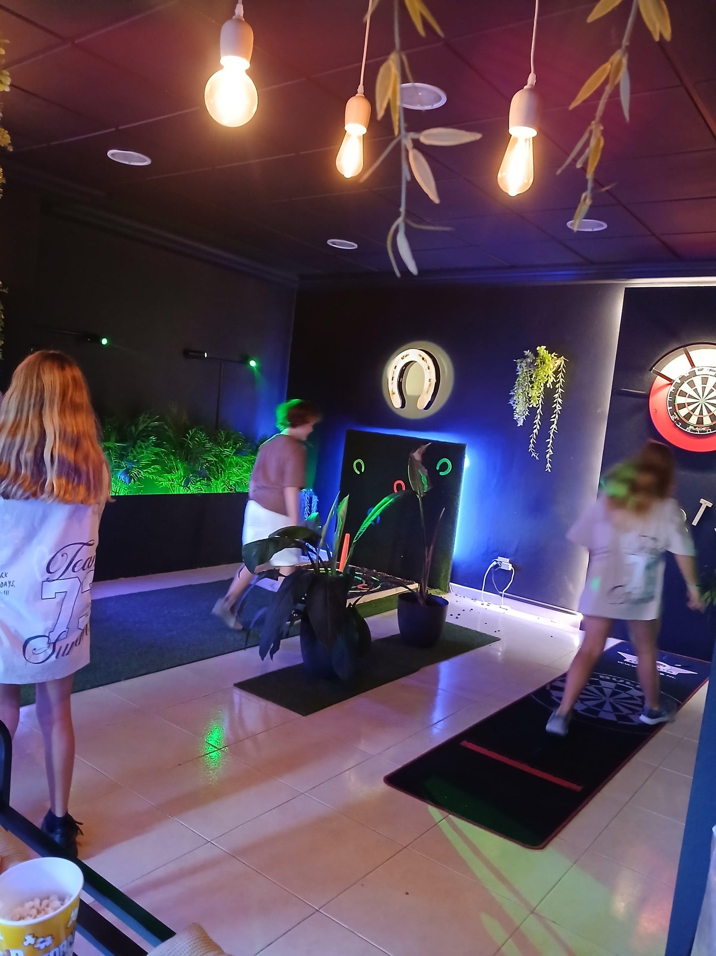 A decorated private party room at Axe Throwing Tenerife, offering a fun and exclusive space for children’s birthday celebrations.